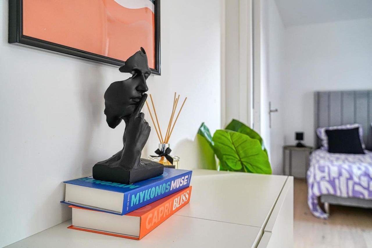 Luxueux Paris Proche Tour Eiffel Champs Elysees La Defense Apartment *